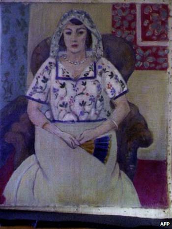 Seated Woman (1922).